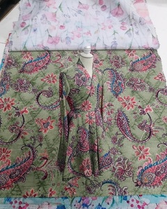 Vert sauge, organique, respirant, léger, floral, écologique pour les saris, les foulards et les robes d'été légères - Product Image 1