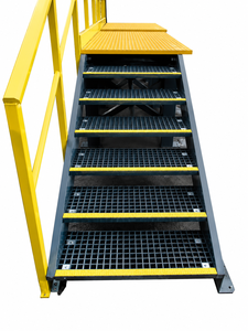 Passerelle en PRV résistante aux abrasions, sol de sécurité en fibre de verre robuste pour les opérations minières, le traitement des minerais et les raffineries de minerai - Product Image 1