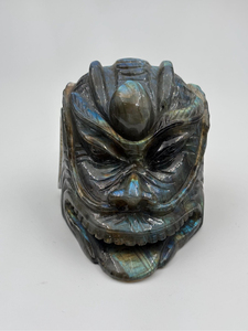 Escultura de Máscara Oni de Labradorita |   Guardián Demoníaco Japonés Tallado a Mano para Decoración Gótica, Coleccionistas y Regalos - Product Image 6