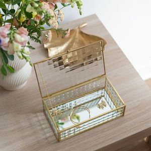 Boîte de rangement en métal et verre avec cadre métallique pour organiser les bijoux et une utilisation décorative, boîtes à bijoux en verre personnalisées - Product Image 6