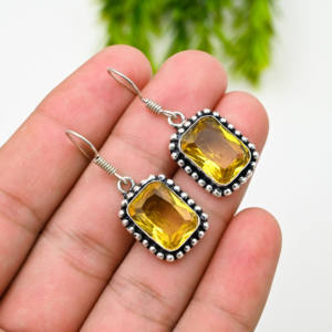 Pendientes de Plata 925 con Dijes Amarillos, Estilo Indio de Lujo - Product Image 1