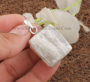 Collar de Selenita Blanca Natural al por Mayor con Colgante de Bisel Vintage, Plata de Ley 925, Hecho a Mano, Acabado Satinado, Joyería Curativa - Product Image 3