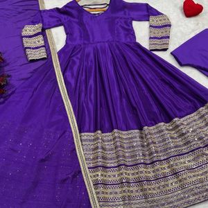 Salwar Kameez de Seda Morada para Mujer, Traje Tradicional Étnico Largo hasta el Suelo, para Bodas y Fiestas, Corte Regular, Elástico, India - Product Image 3