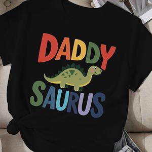Camiseta cómoda para mujer con ilustración de DADDY SAURUS - Product Image 3
