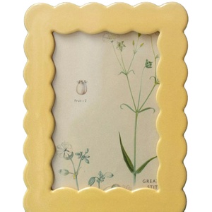 Cadres photo en résine époxy au design classique pour la décoration de votre maison – Fournitures de cadres photo en résine faits à la main pour la décoration intérieure - Product Image 1