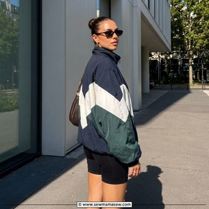 Chaqueta deportiva de mujer con bloques de color, con cremallera, ligera, estilo bomber oversize para ropa urbana, hecha en Pakistán. - Product Image 6