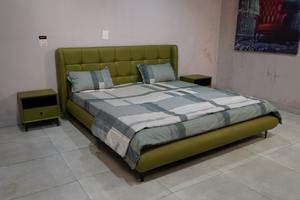 Cama King Size Moderna Tapizada con Cabecera Acolchada de Cuero PU/Terciopelo/Tela y Estructura Metálica CRCA con Recubrimiento en Polvo - Product Image 5