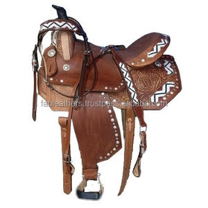 Selle d'équitation en cuir véritable de style Cowboy américain magnifiquement fabriquée à la main pour une équitation confortable - Product Image 1
