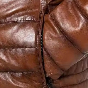 Veste à bulles intemporelle conçue pour les hommes recherchant à la fois chaleur et style dans un look de veste d'hiver - Product Image 4