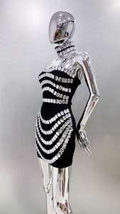 Robe de Soirée Sexy et Luxueuse pour Femme, Mini Moulante, Bustier, Ornée de Perles et Cristaux, Style Industriel Moderne, Idéale pour Cocktails et Fêtes - Product Image 4