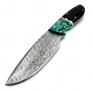 Cuchillo utilitario de punta caída de acero de Damasco hecho a mano con mango de cuerno de búfalo y resina turquesa, con trabajo de limado en latón. - Product Image 3