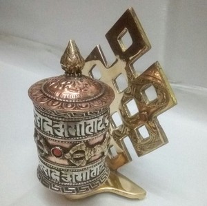 Rueda de Oración de Metal de Latón y Cobre para Colgar en la Pared, Tallada con Técnica de Grabado, 22cm, Regalo de Año Nuevo, Budismo, Música, Buda - Product Image 1