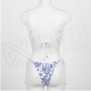Ensemble bikini 2 pièces pour femmes, imprimé floral bleu, haut triangle, bas à nouer sur les côtés, spandex, polyester, extensible, maillot de bain - Product Image 2