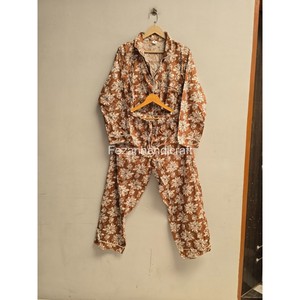 Ensemble de pyjama en coton à imprimé floral pour femmes, manches longues, coupe ample, deux pièces, col rabattu, décontracté - Product Image 1
