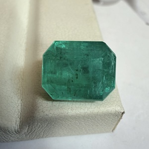 Émeraude de Zambie Premium 4,73 carats, vert profond, taille étagée octogonale, pierre précieuse lâche pour bague de créateur, pendentif, bijoux - Product Image 2