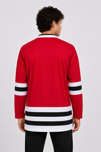 เสื้อฮอกกี้น้ำแข็งคุณภาพดีเยี่ยม ระบายอากาศได้ดี ผลิตจากโพลีเอสเตอร์ 100% รับสกรีนชื่อทีม  สำหรับทุกเพศ เหมาะสำหรับกีฬาฤดูหนาว ขายดี สินค้ามาใหม่ - Product Image 3