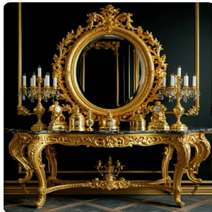 Console de toilette en bois sculpté doré, luxueuse, avec miroir rond et candélabres, disponible à prix de gros. - Product Image 1