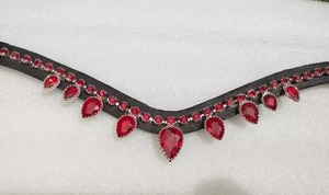 Diadema de cuero con cristales rojos de primera calidad para caballo, piezas de brida disponibles en todos los tamaños con calidad y precio de exportación. - Product Image 3