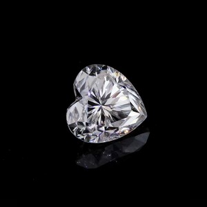 Fournisseur en gros de diamants cultivés en laboratoire CVD certifiés IGI, 1,5 carat, taille cœur, E VVS2, 3EX, coupe excellente, pour les acheteurs internationaux de diamants B2B - Product Image 2