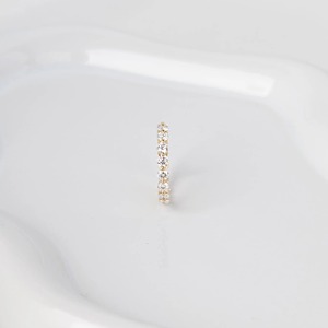 แหวนเพชรเลี้ยงในห้องปฏิบัติการแบบเต็มวง 14K ทองคำเหลือง ทรงกลม สามารถสวมซ้อนกับแหวนแต่งงานแบบเรียบง่ายเข้าชุดกันได้ - Product Image 5