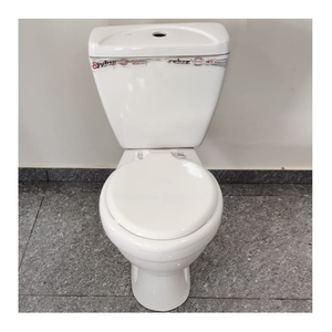 Moderno Juego de Inodoro de Dos Piezas Montado en la Pared con Doble Descarga, Tanque Oculto, Desodorización Automática, Control Remoto, Material Cerámico - Product Image 2