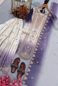 ชุดสัลวาร์ คามีซปักลายสีม่วงขาวสำหรับผู้หญิง ชุดอินเดีย-ปากีสถานแบบดั้งเดิม พร้อมผ้าคลุมไหล่ สำหรับงานแต่งงาน งานเลี้ยง งานรับปริญญา - Product Image 5