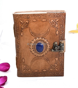 Vente en gros Journal en cuir agate marron avec incrustation Triple Lune et Pentacle Lapis Lazuli pour les cadeaux d'artisanat en cuir de qualité supérieure - Product Image 1