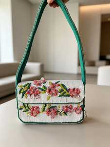 กระเป๋าถือทรงสี่เหลี่ยมผ้าฝ้ายปักลายดอกไม้ประดับลูกปัดแก้วทำมือ ALI FASHION ART AFA-03 สีเขียว ชมพู ขาว งานปักโพลีเอสเตอร์ - Product Image 4