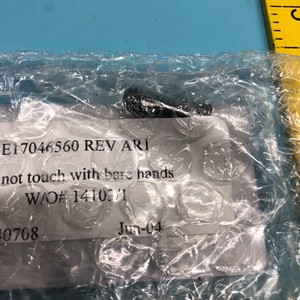 4 Vis en graphite Varian E17046560, 1/4-20, 178857 - Équipements et pièces semi-conducteurs de confiance à l'échelle mondiale chez - Product Image 4