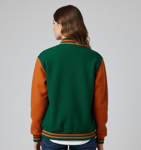 Veste universitaire unisexe verte et orange |   Blouson bomber en polaire |   Veste de sport Holiday Streetwear à blocs de couleurs vert et orange, style universitaire, taille régulière - Product Image 3