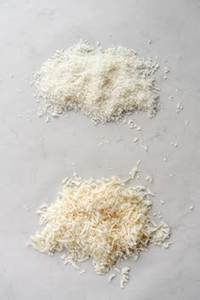 Copos y Polvo de Coco Deshidratado Blanco Premium |   Migas de Coco Finas para Hornear, Cocinar y Servicio de Alimentos - Product Image 5