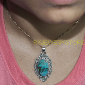Colgante de Plata con Gema de Crisocola Natural, Hecho a Mano, Estilo Vintage, Forma Ovalada, Joyería Destacada, Regalo para Mujer - Product Image 2
