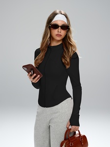 Veste de yoga pour femme de qualité supérieure, en spandex/nylon, sans couture, respirante, avec logo sur le devant, coupe ajustée, manches longues - Product Image 3