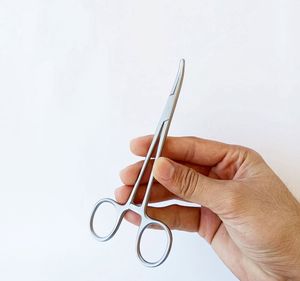 Pinzas arteriales Spencer Wells de acero inoxidable quirúrgico, horizontales, serradas, curvas, autoclavables, de mandíbulas largas, 20 cm / 7.9 pulgadas, al por mayor - Product Image 1