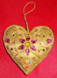 Hermoso Adorno Navideño Brillante Hecho a Mano en Forma de Corazón, Color Azul, con Cuentas, Ideal para Regalo Empresarial y Festividades - Product Image 4