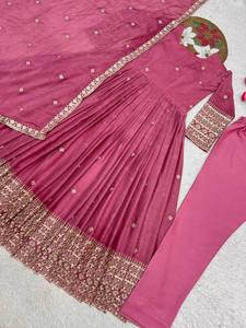 Traje Anarkali color malva para mujer, Salwar Kameez pakistaní con bordados elaborados, vestido largo con dupatta, para bodas y fiestas. - Product Image 5