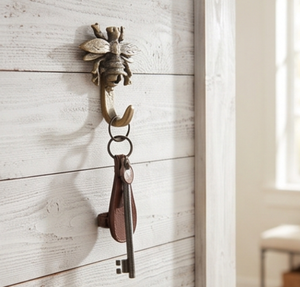 Fine Quality Vintage Bee Wall Hook Metal Antique Finish Single Hook Animal Pattern Decorative Hanger <b>For</b> Bathroom <b>Kitchen</b> Office - Product Image 3