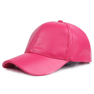 หมวกเบสบอลหนังสีดำแบบขายส่ง 6 แผง ทรง unisex หนัง PU ปีกโค้ง ปรับขนาดได้ พร้อมตัวอักษร สไตล์สตรีทแวร์ หมวกลำลองสำหรับ unisex - Product Image 3