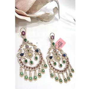 Atractivos Pendientes de Moissanita Chapados en Oro para Mujeres y Niñas, Ideales para Looks de Noche y Fiestas - Product Image 1