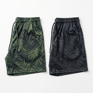 Shorts en maille à motif feuilles de jungle |   Shorts de sport imprimés motif fougère botanique vert olive foncé et forêt pour le streetwear - Product Image 1