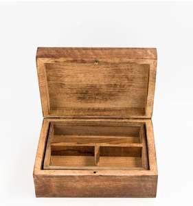 Caja de Joyería de Madera Hecha a Mano a Bajo Precio para Anillos, Pendientes, Pulseras y Collares con Elegantes Detalles Tallados y Estilo Clásico - Product Image 6
