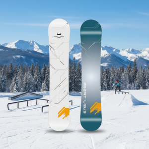 Ski atomique de qualité professionnelle avec noyau en bois et construction en fibre de verre pour la course alpine et le snowboard freestyle - Product Image 2