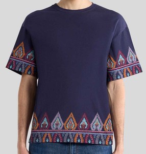 T-shirt personnalisé respirant sublimé, imprimé uni, style mixte, pour clubs universitaires et vêtements d'ambiance universitaire USA - Product Image 3