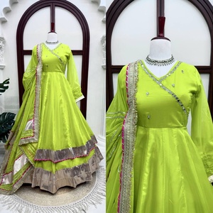 Salwar Kameez indien de qualité supérieure pour mariage et usage domestique, costume Salwar pour femmes disponible au meilleur prix - Product Image 3