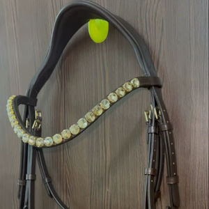 Brida de Cuero para Caballo con Cuero Suave y Flexible de Calidad Superior y Diadema con Cristales Preciosa de 12 mm, Tallas Full/Cob - Product Image 1