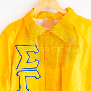 Chaqueta Personalizada de la Hermandad Sigma SGRho, Chaqueta Cortavientos con Logotipo Bordado, Chaqueta Unisex con Línea Amarilla, Chaquetas Resistentes - Product Image 4