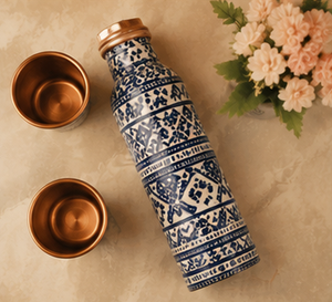 Ensemble de bouteilles d'eau en cuivre pur de qualité supérieure avec 2 verres en cuivre, imprimé ethnique bleu et blanc, bouteille à boire ayurvédique anti-fuite, cadeau - Product Image 4