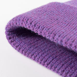 Gorro de Punto Acanalado Morado con Aplique de Letra N, Puño Plegable, 100% Algodón, Transpirable, Impermeable, Ajustable, Cálido para Invierno, Gorra Casual - Product Image 4