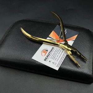 Pinzas Profesionales para Extensiones de Cabello, Acero Inoxidable de Grado Quirúrgico, 2 Orificios, Micro Bread, Logotipo Personalizado OEM, Uso Comercial, Beautivia - Product Image 3