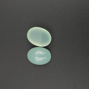 Piedra preciosa verde de jade natural Aqua Onex de alta calidad, corte ovalado, pulida y suelta, para la fabricación de joyas. - Product Image 1